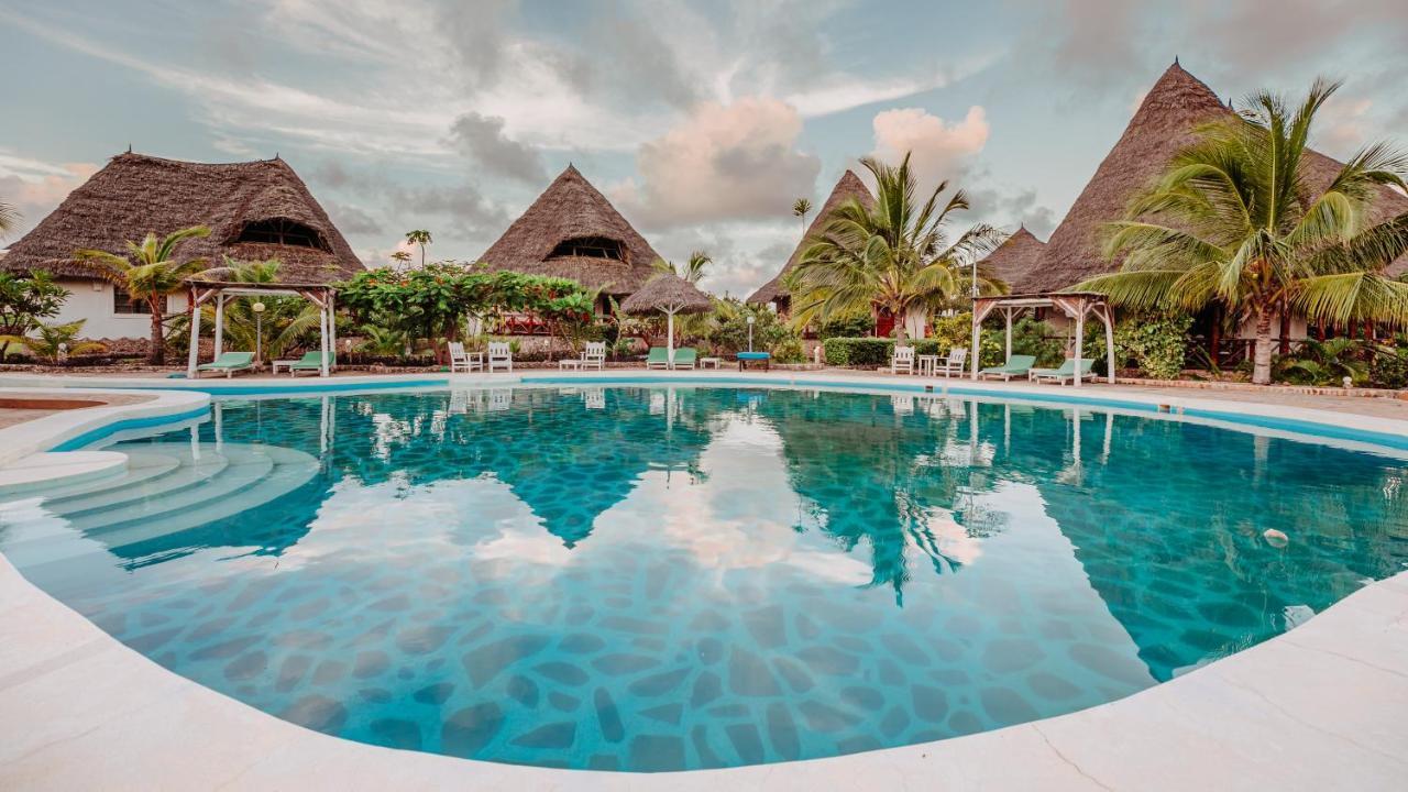 Malaika Beach Villas マリンディ エクステリア 写真